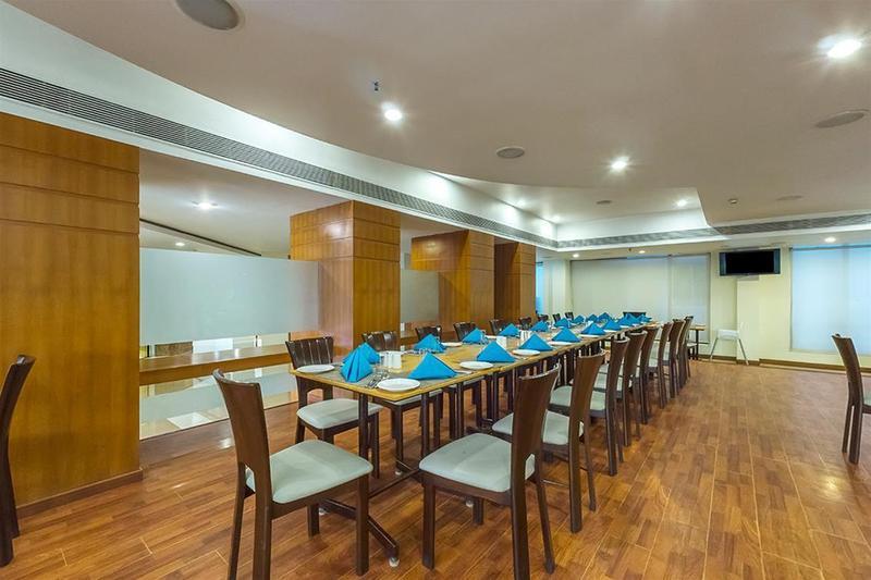 Hotel The Sunway Manor Puducherry Exterior foto